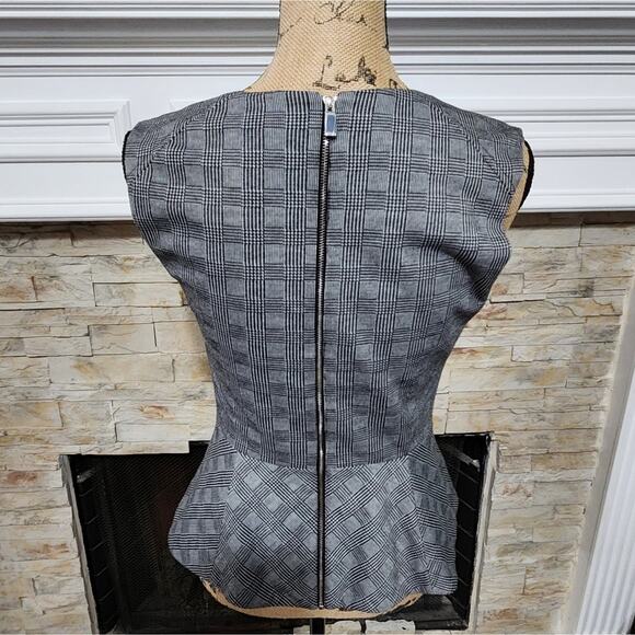 Vince Camuto Academia grey peplum blouse size medium - Picture 2 of 7